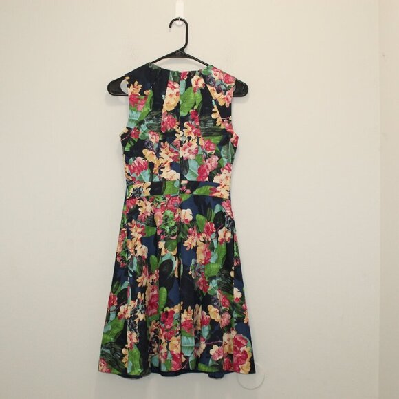 Karen Millen Blue and Pink Fit and Flare Tropical Floral Print Dress Size 2 - Picture 3 of 4